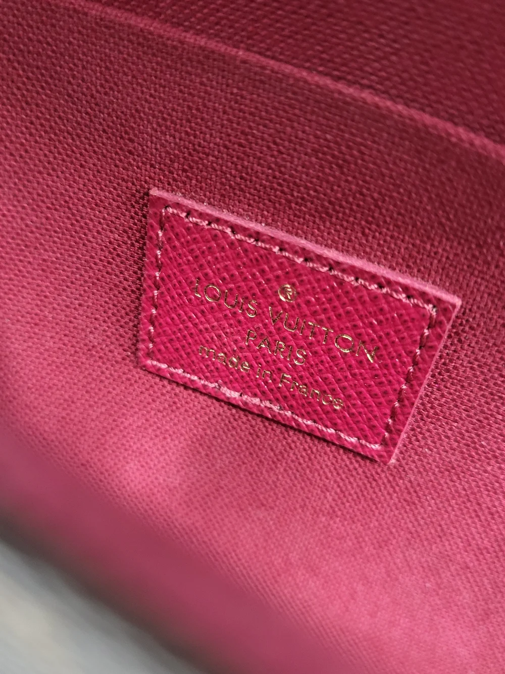LOUIS VUITTON Monogram Pochette Felicie Chain Wallet Fuchsia, Authentic w/COA.